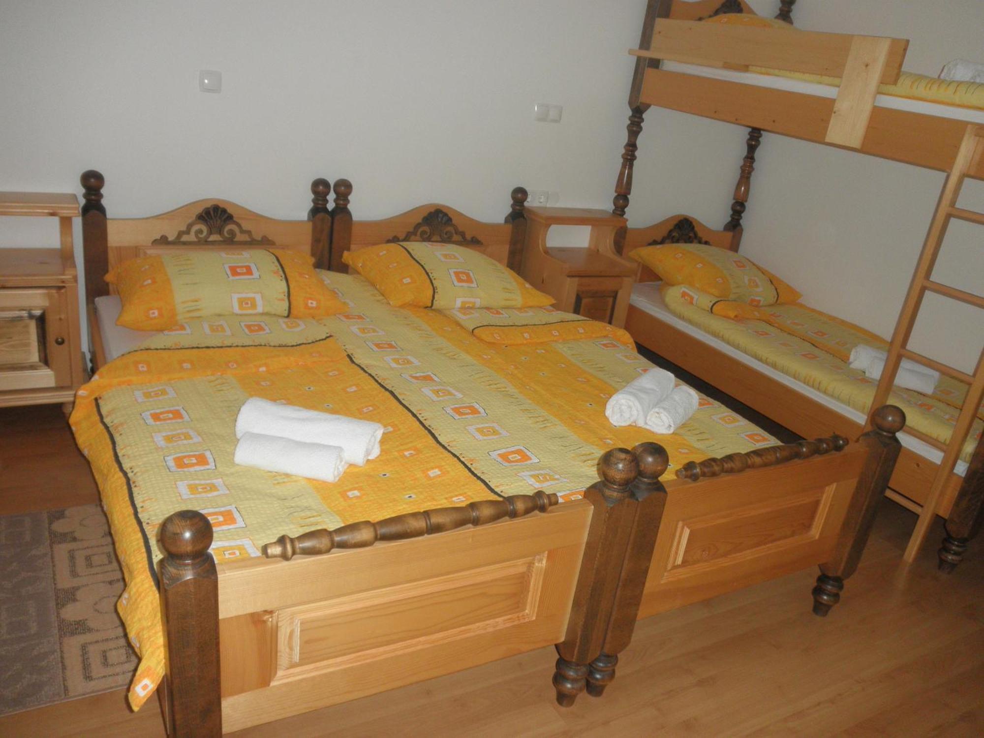 Apartments Cumar Cerkno Rum bild
