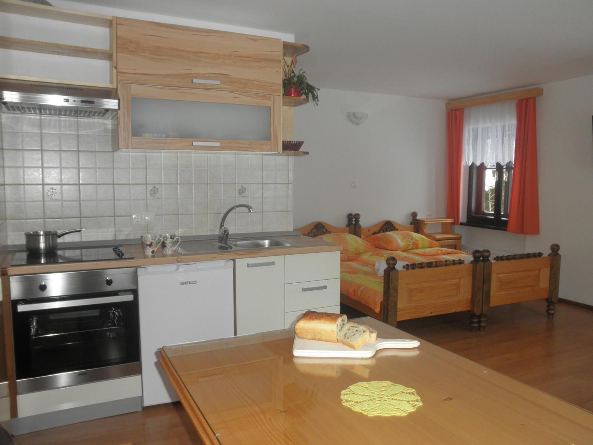 Apartments Cumar Cerkno Rum bild