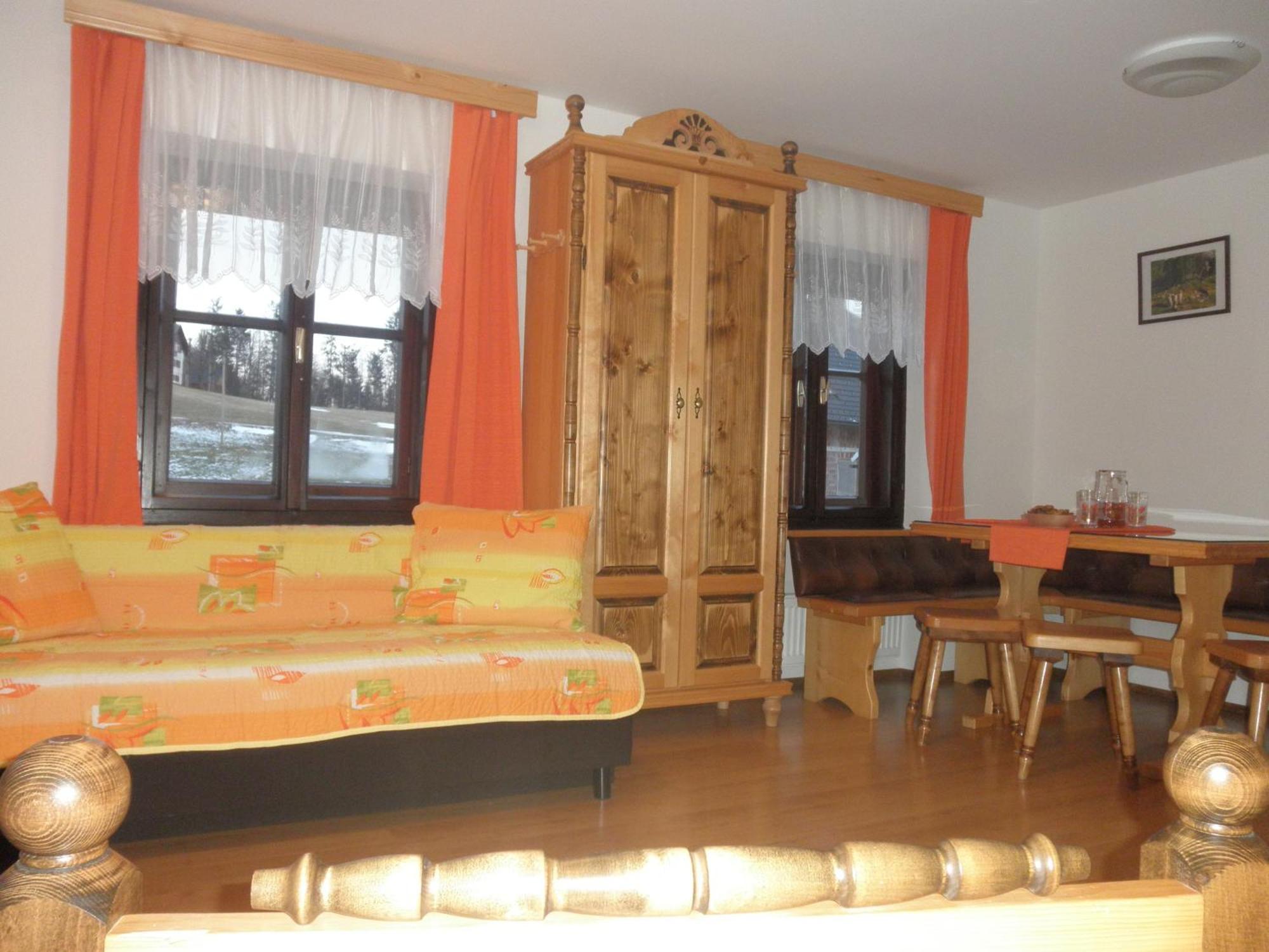 Apartments Cumar Cerkno Rum bild
