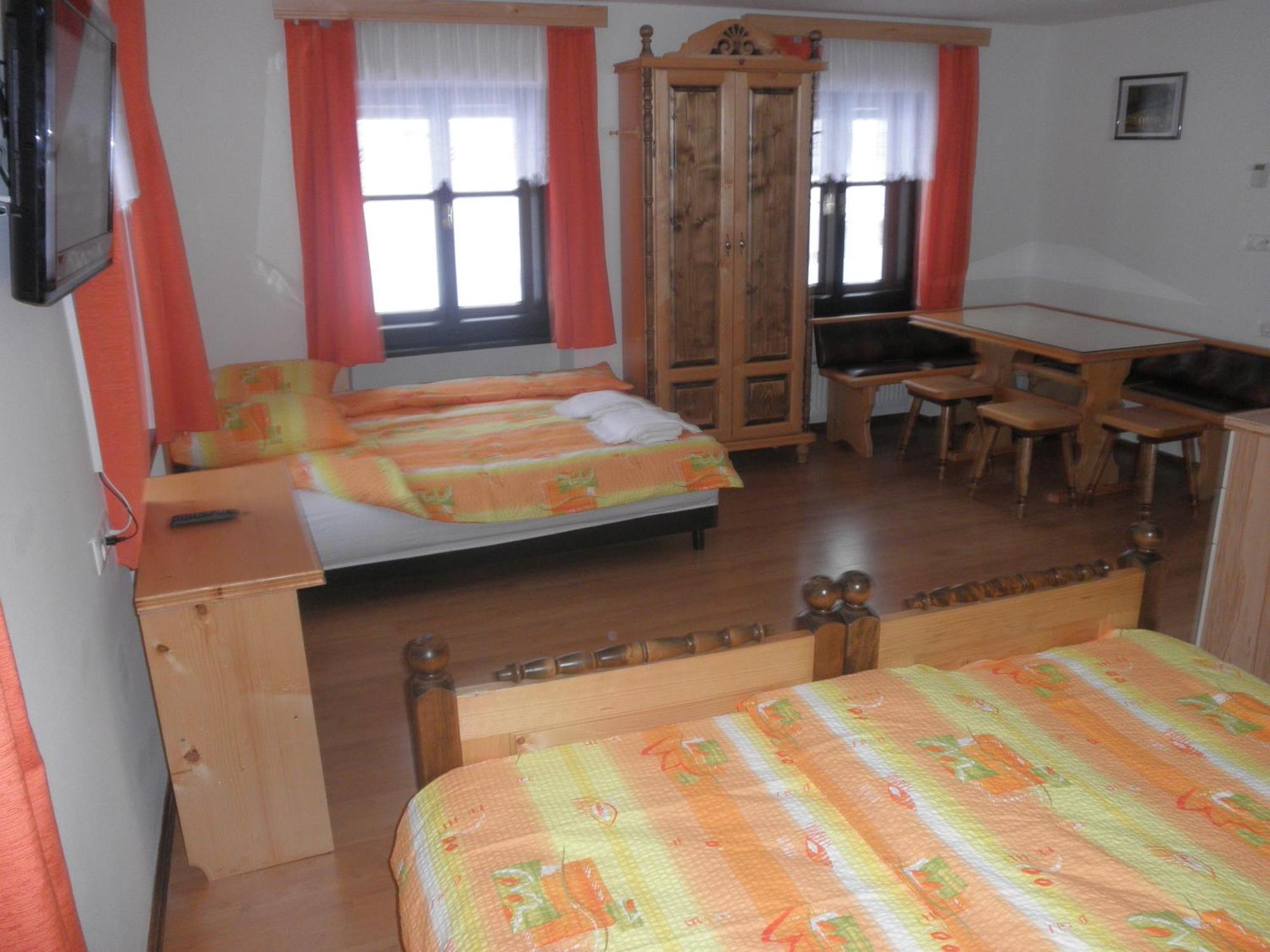 Apartments Cumar Cerkno Rum bild